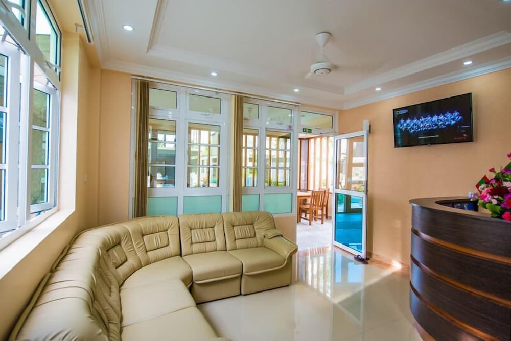 City Grand Hotel - View 2