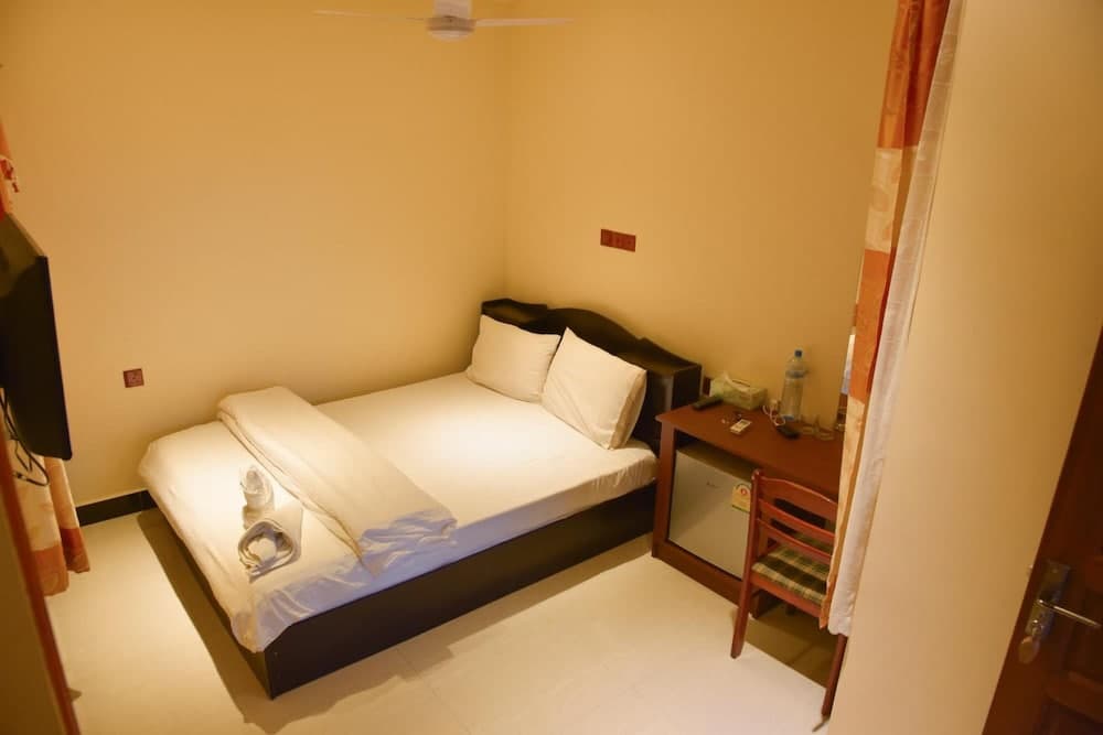 Nalaveshi Inn, Huraa - View 4