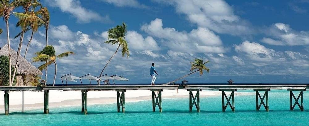 Constance Halaveli - View 178