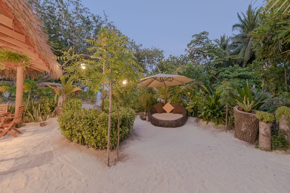 Ostrov Beach - View 17