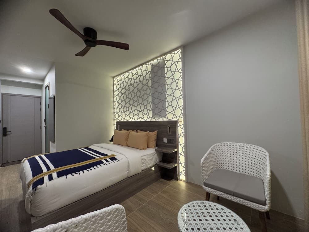 Avyanna Gulhi Beach - View 47