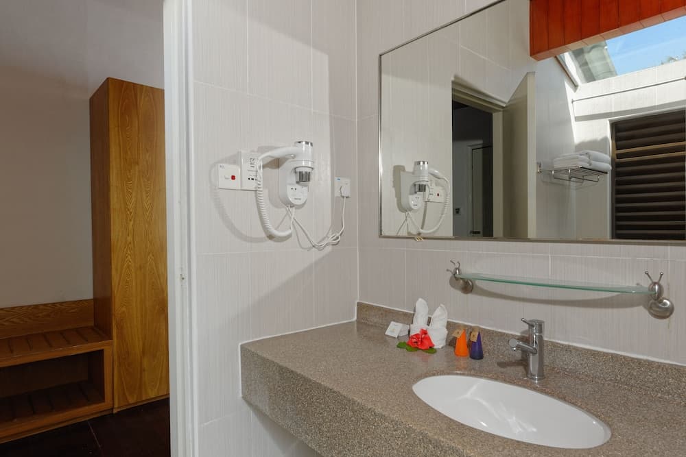 Embudu Village - View 14