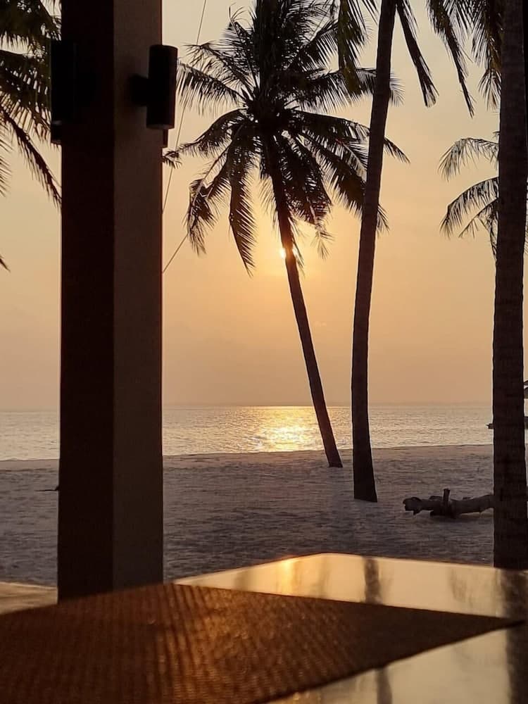 Hondaafushi Island Resort - View 21