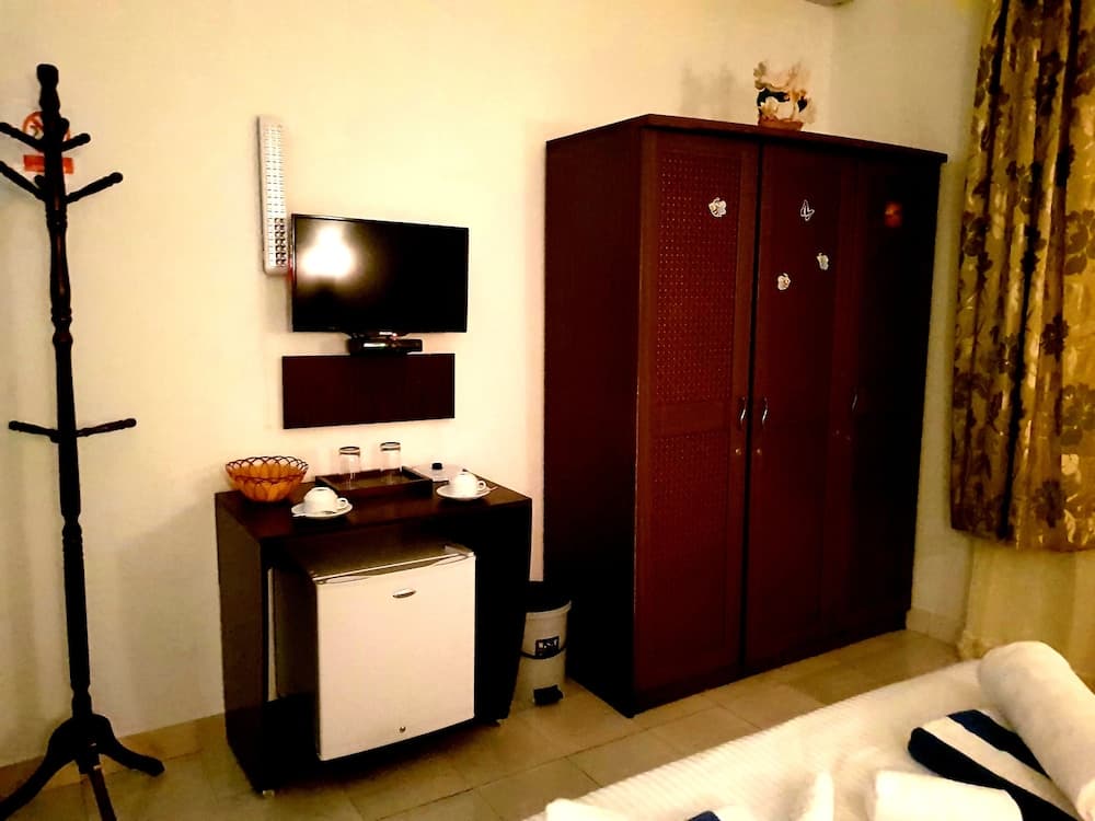 Island Guest - View 44