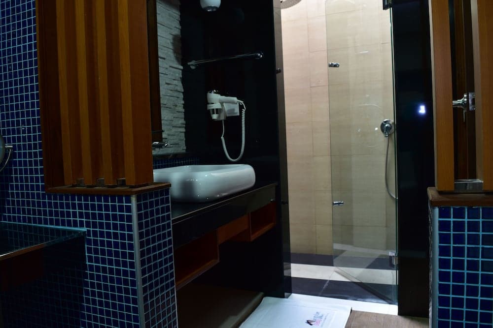 Millennium Island Residence - View 15