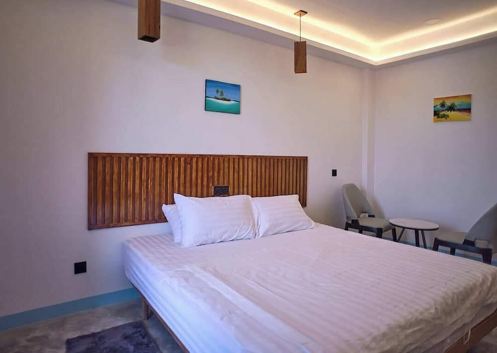 Silver County Fuvahmulah - View 3