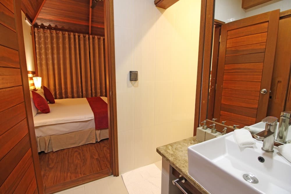Araamu Hotels Maldives - View 30
