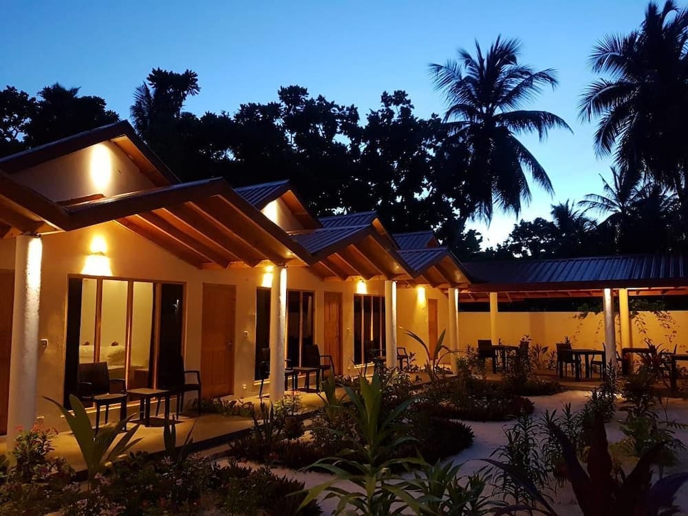 Thoddoo Beach Holiday Inn - View 25