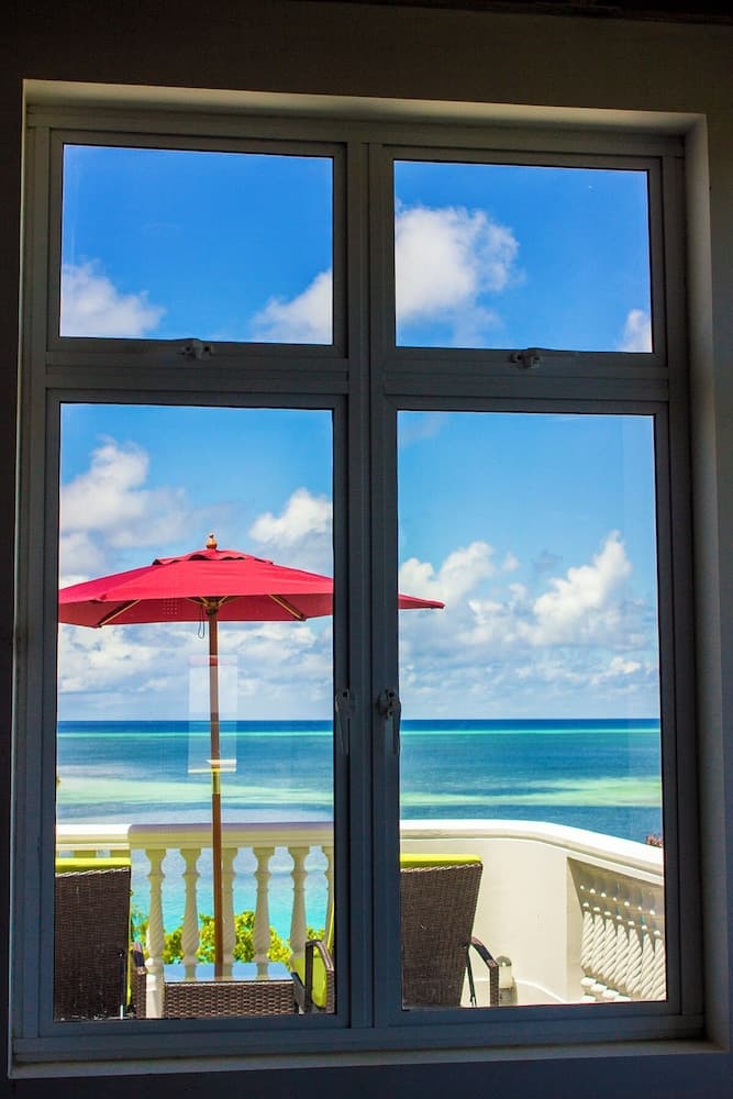 Lagoon Lodge - View 8