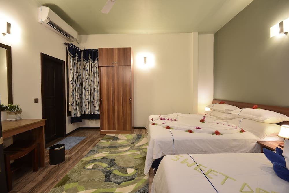 Island Home Ukulhas - View 18