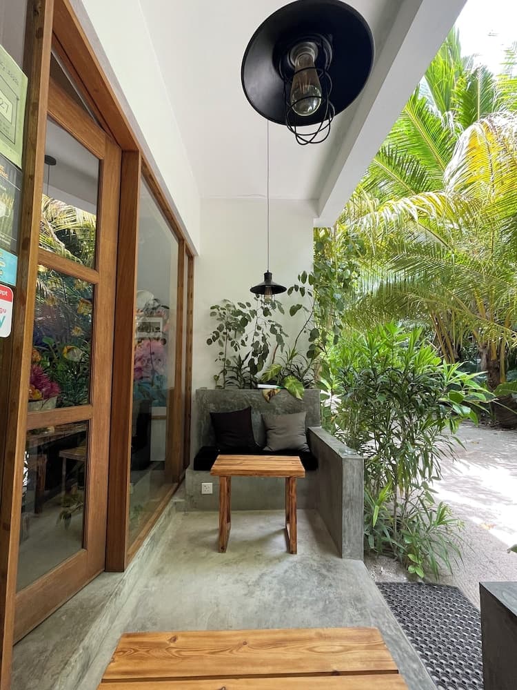 Odi Kamadhoo - View 20