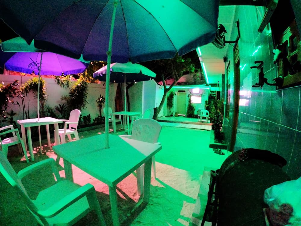 Adroit Beach Inn - View 140