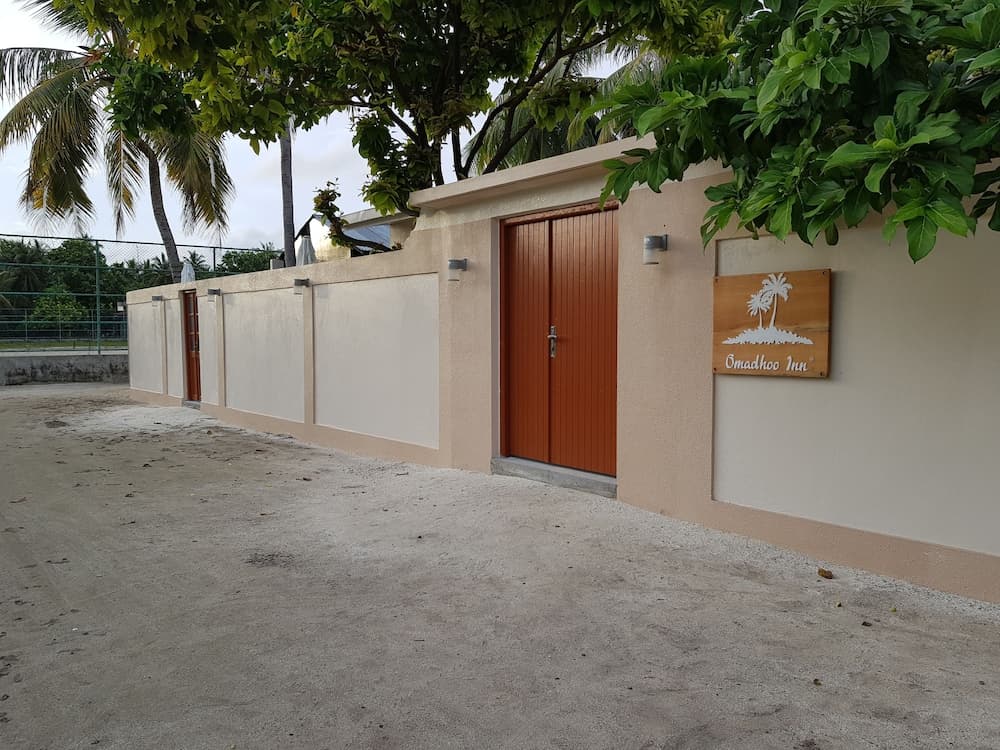 Omadhoo Inn - View 1