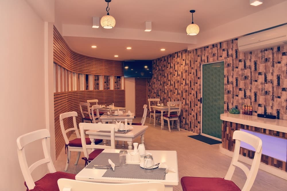 Local Escape Boutique - View 10