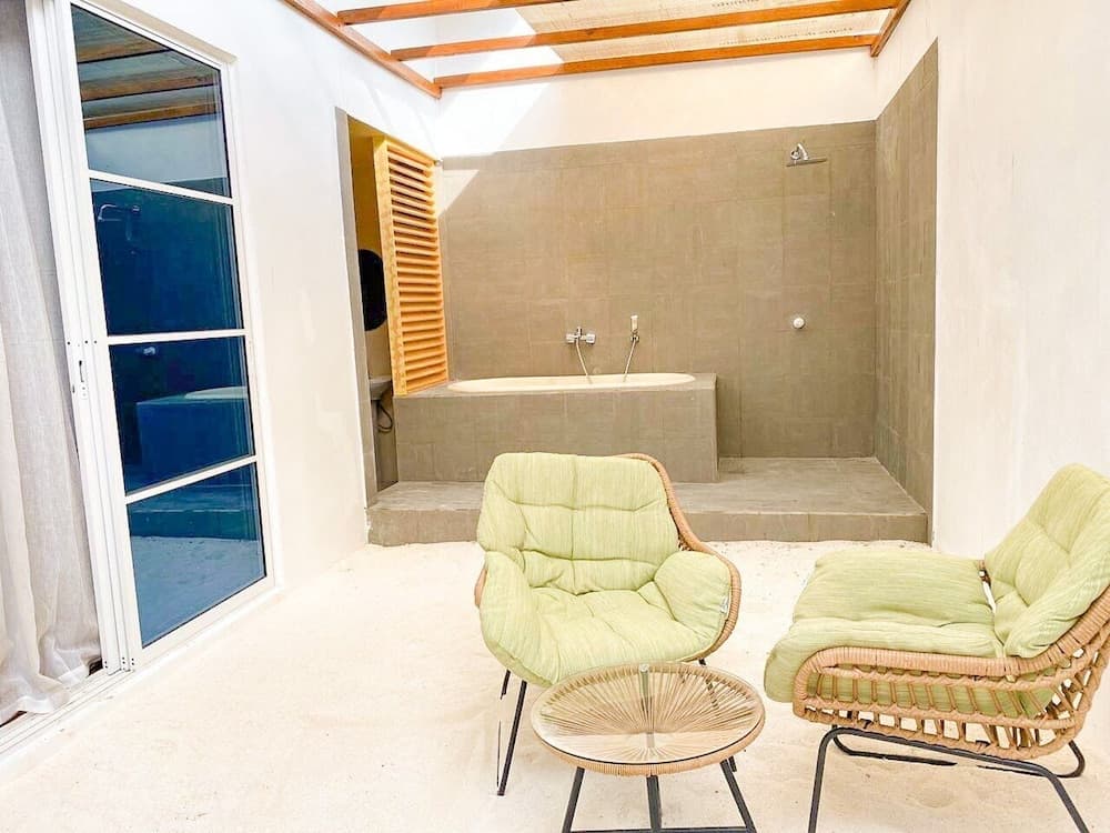 Fatims Beach House Maafushi - View 4