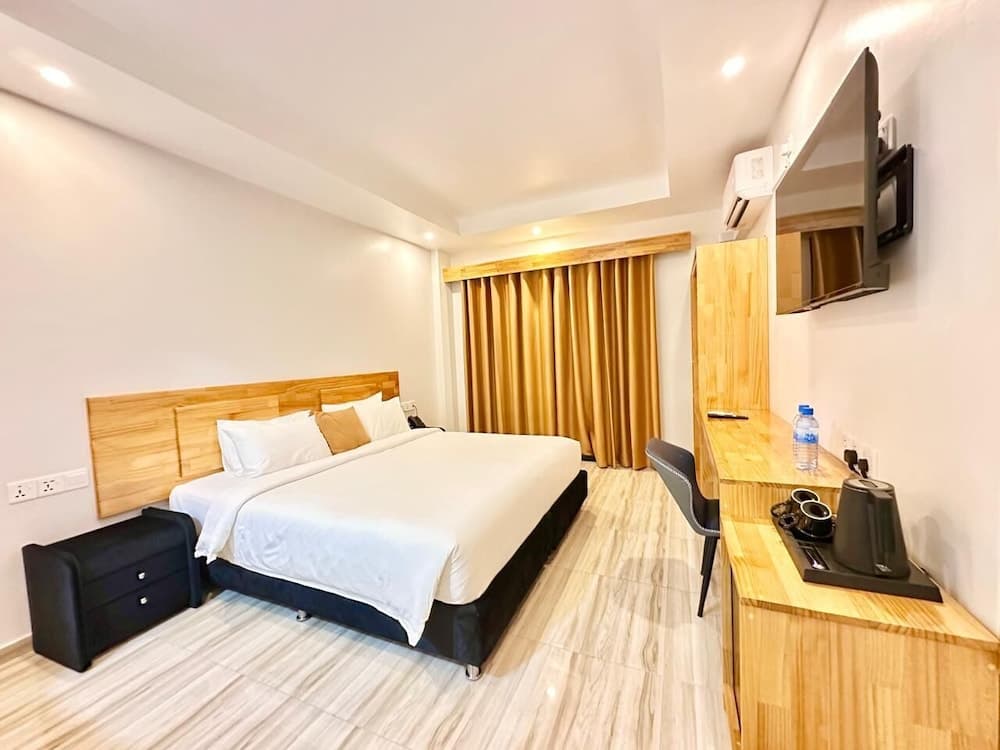 AIMI Beach, Gulhi Island, Maldives - View 28