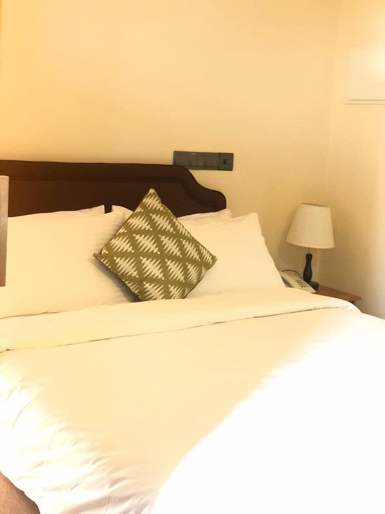 Contento Retreat - View 18