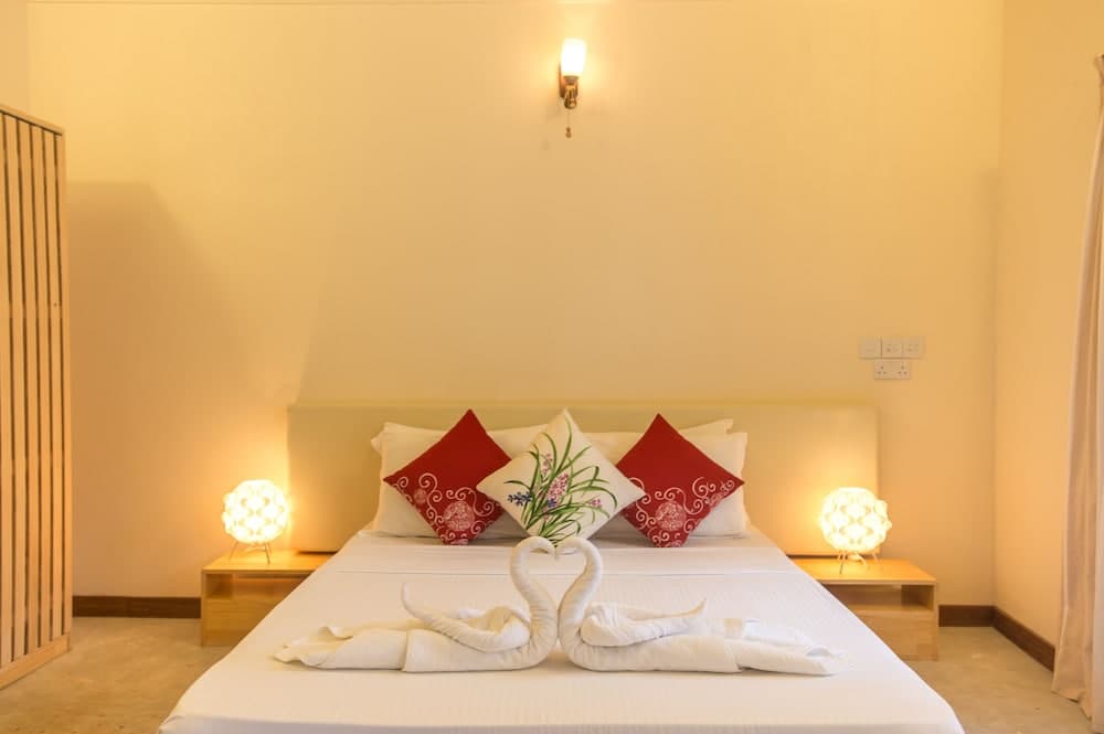 Thoddoo Retreat - View 50