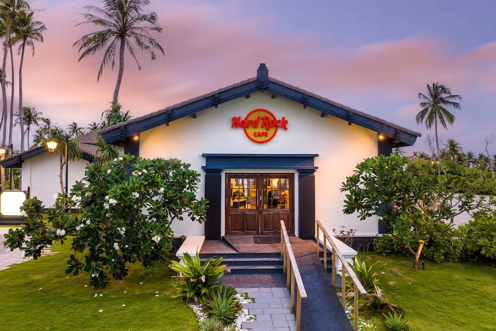 Hard Rock Hotel Maldives - View 75