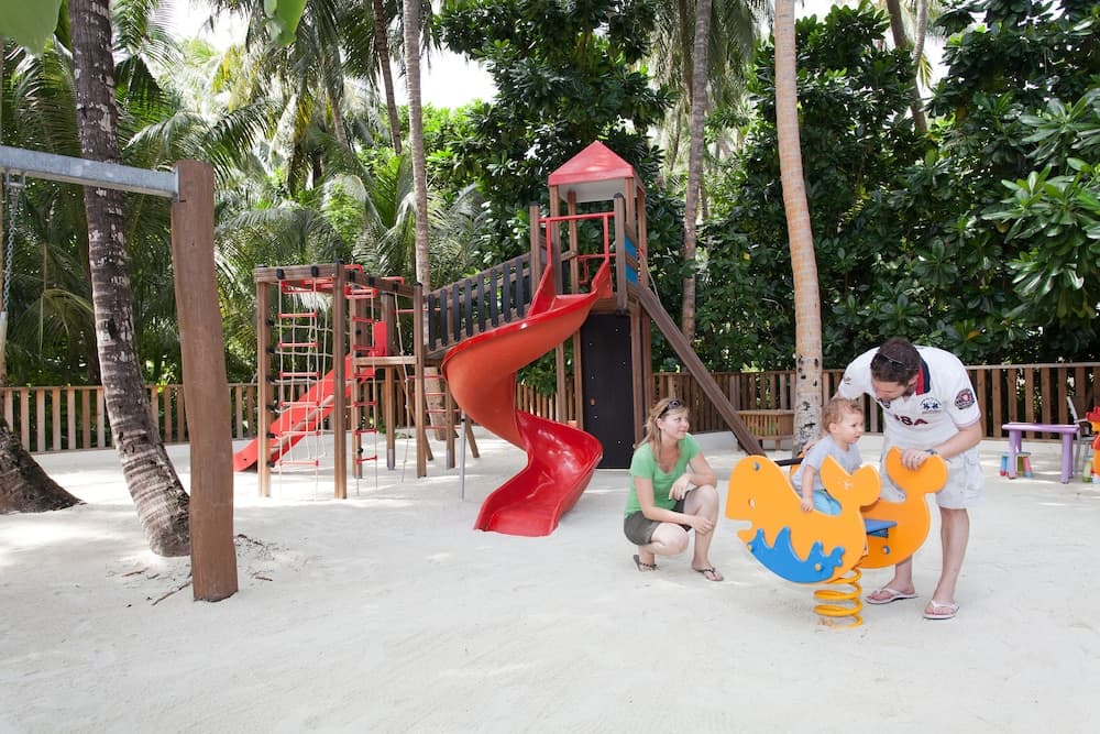 Vilamendhoo Island Resort & Spa - View 25