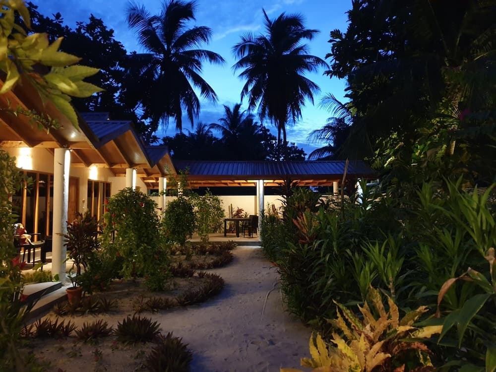 Thoddoo Beach Holiday Inn - View 33