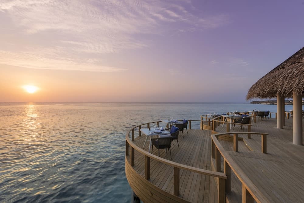 Emerald Faarufushi Resort & Spa - View 208