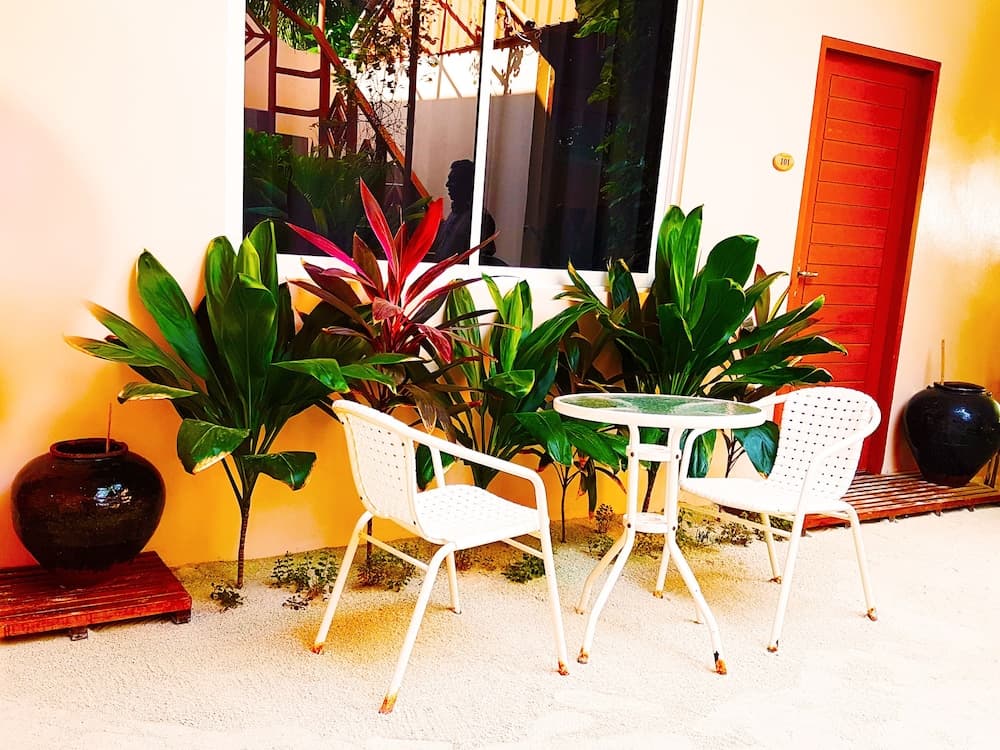 Maafushi Village - View 30