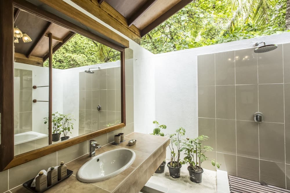 NH Collection Maldives Reethi Resort - View 18