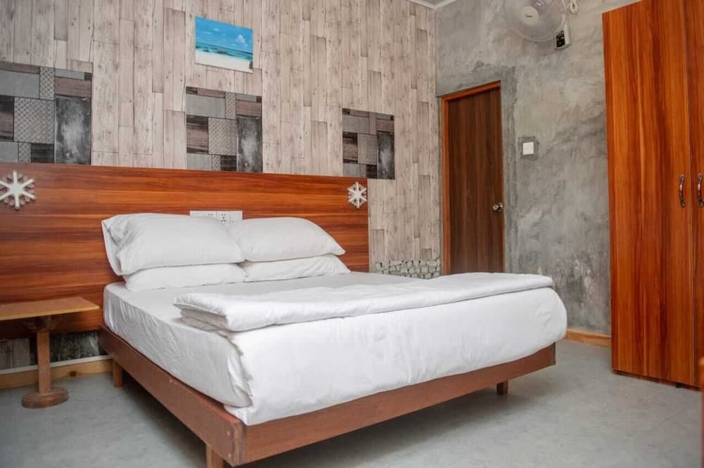 Avanti retreat - View 1