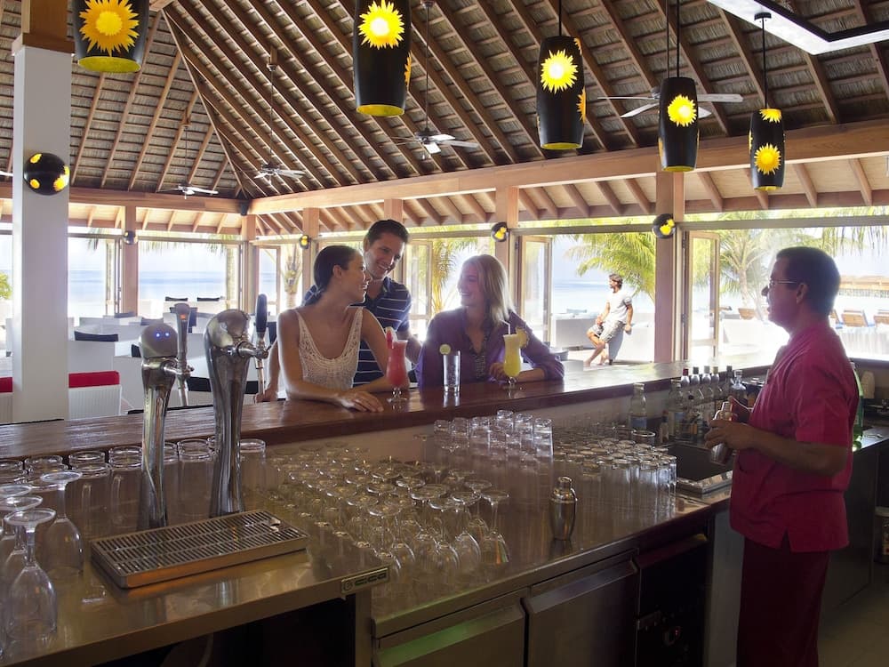 Vilamendhoo Island Resort & Spa - View 23