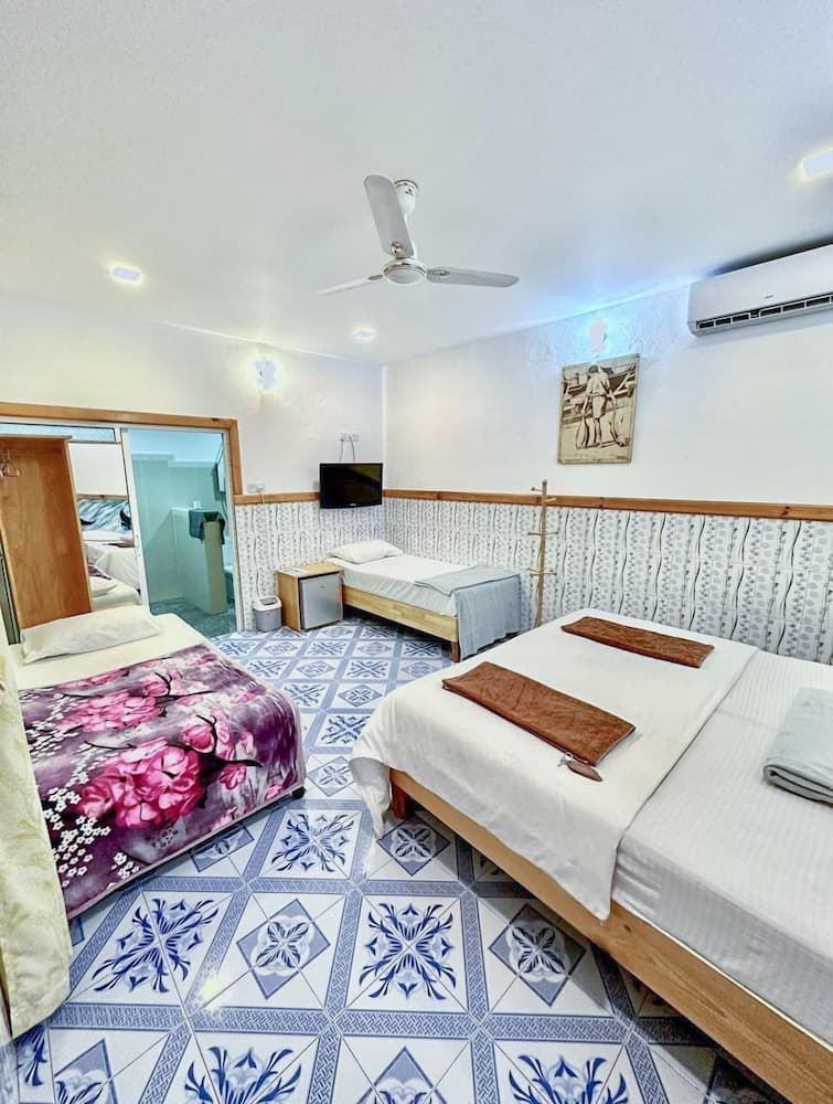 Moro Rasdhoo - View 6