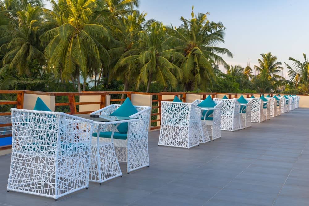 White Sand Dhigurah - View 5