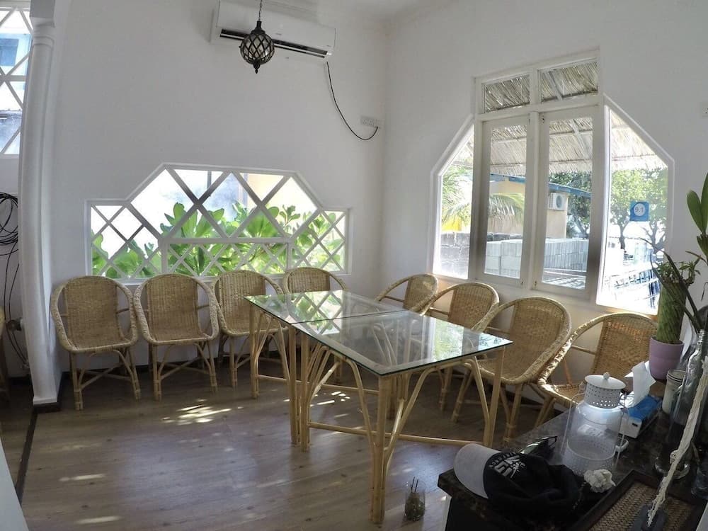 Island Side Gulhi - View 10