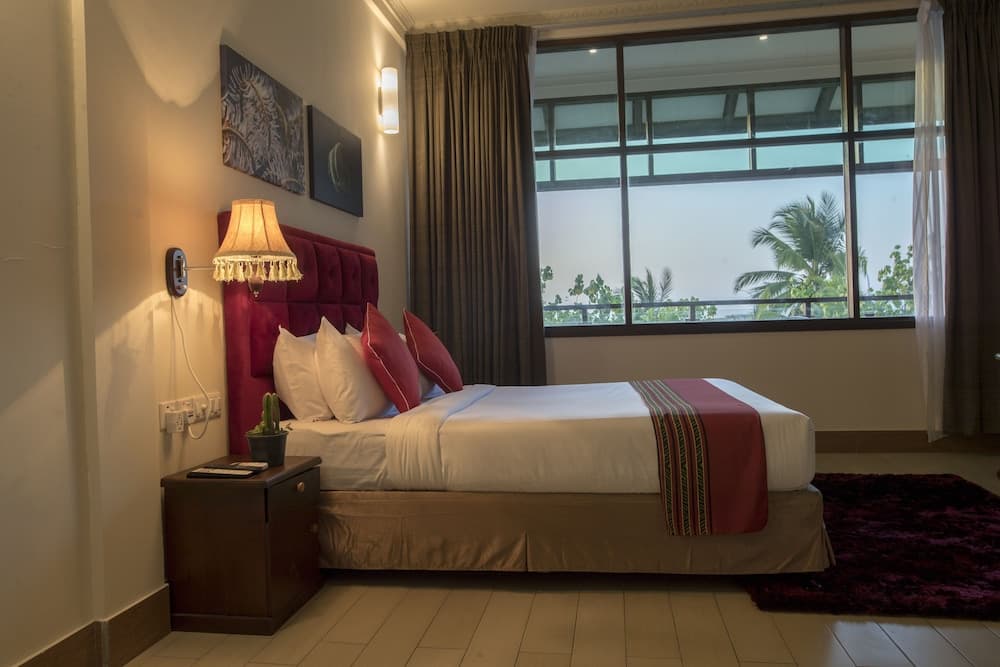 Global Residence - View 39