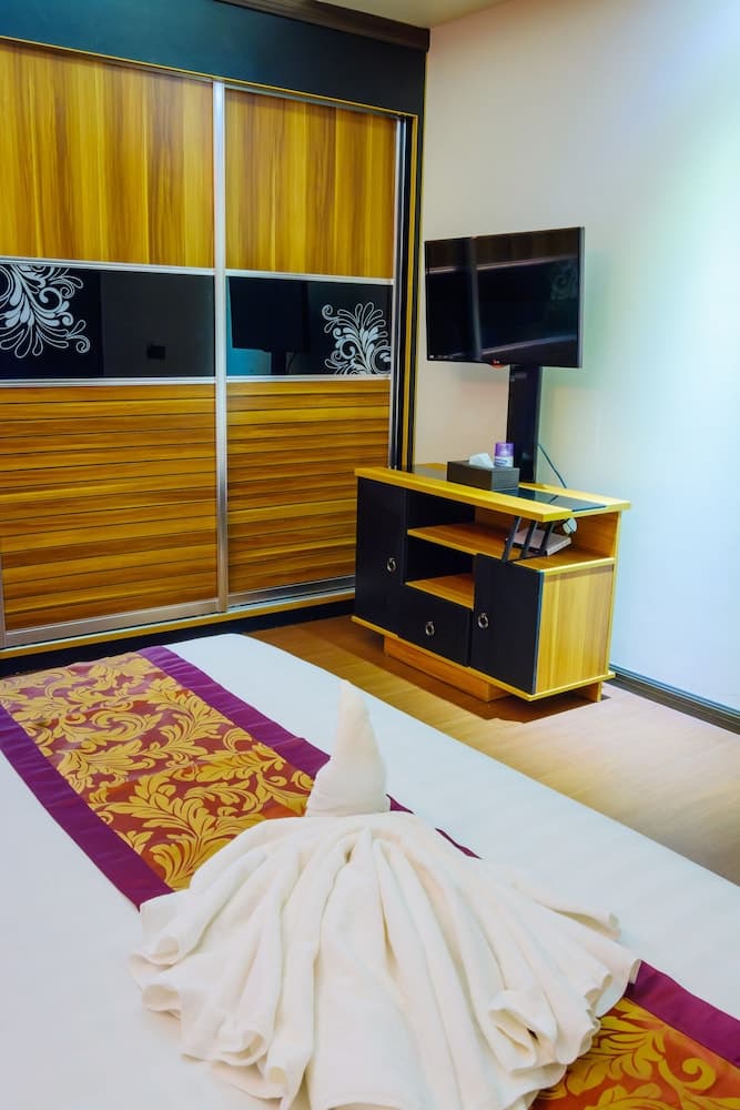 Clear Sky Inn - View 31