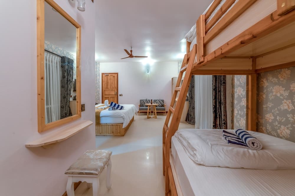 Ostrov Palm Villa - View 6