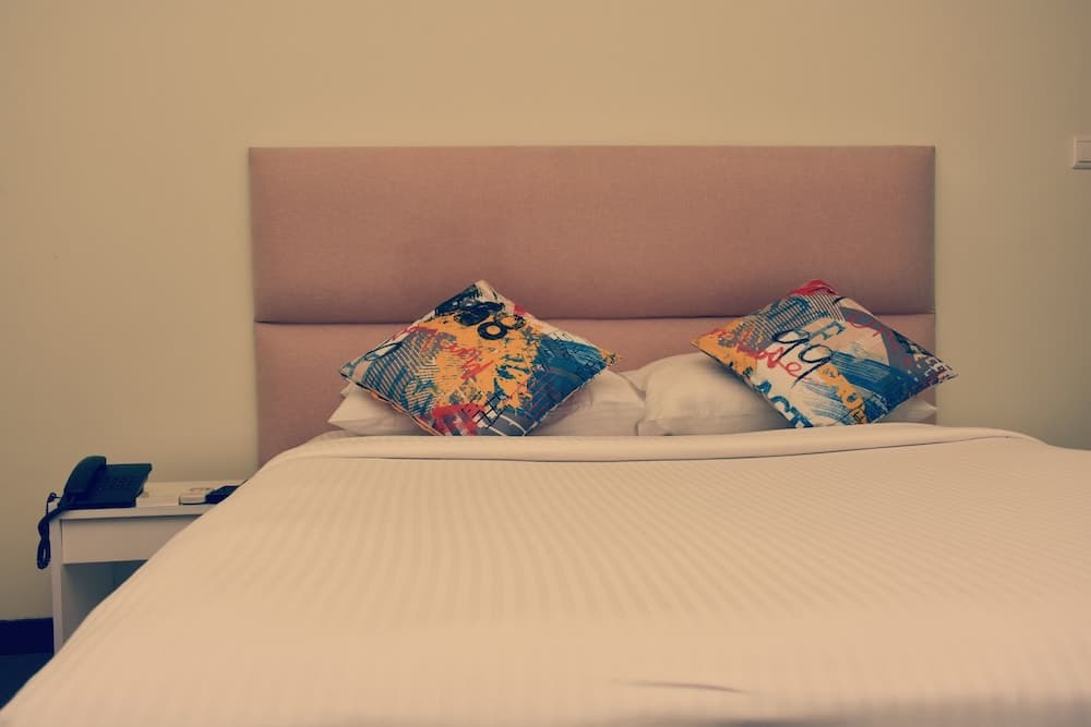 Local Escape Boutique - View 19