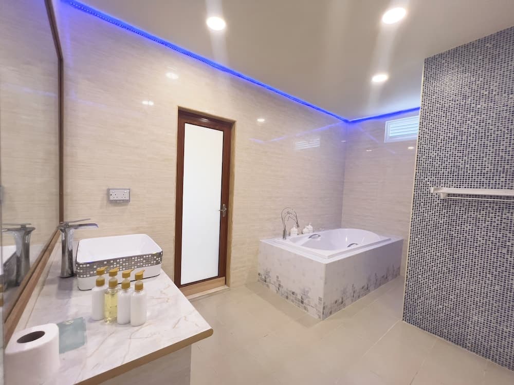 Rehendhi Villa - View 29