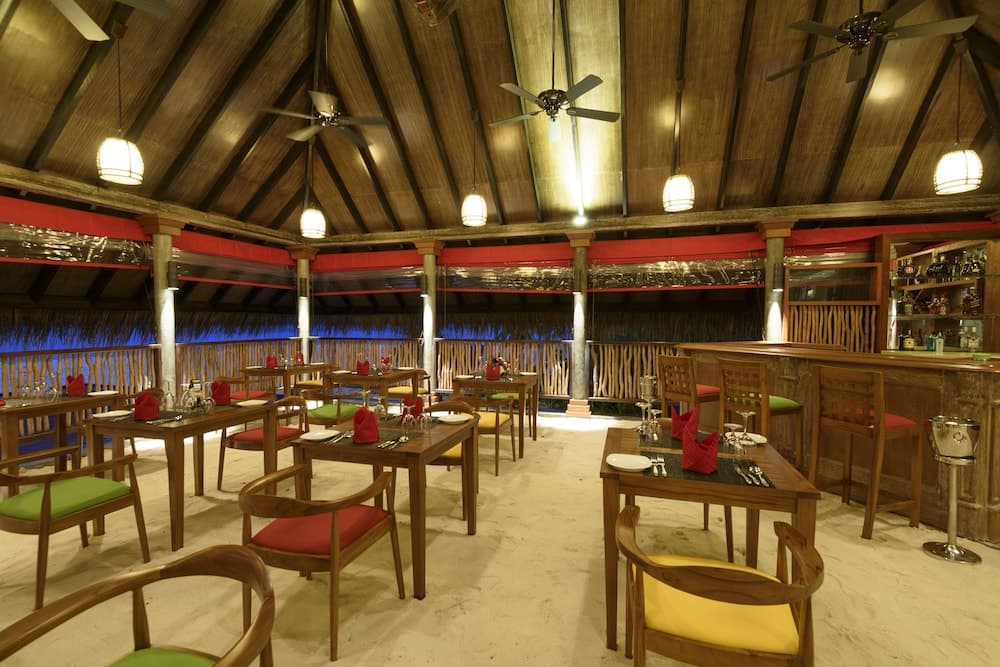 Dhigufaru Island Resort - View 76