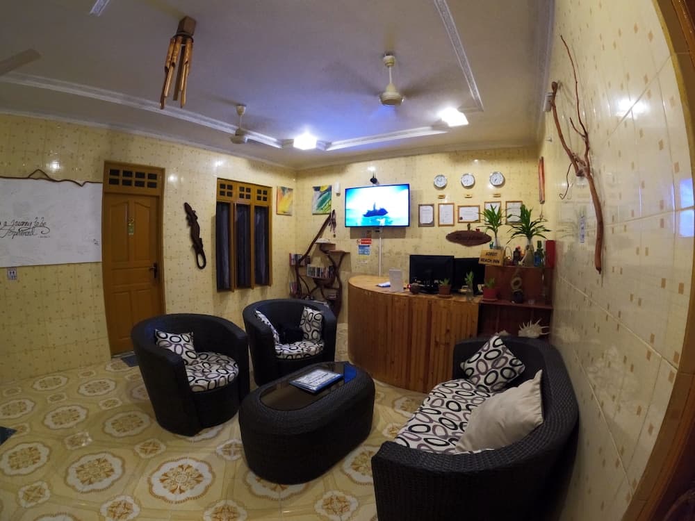 Adroit Beach Inn - View 208
