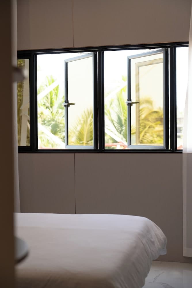 Wings by Hawks Hotels Kamadhoo Baa Atoll - View 8