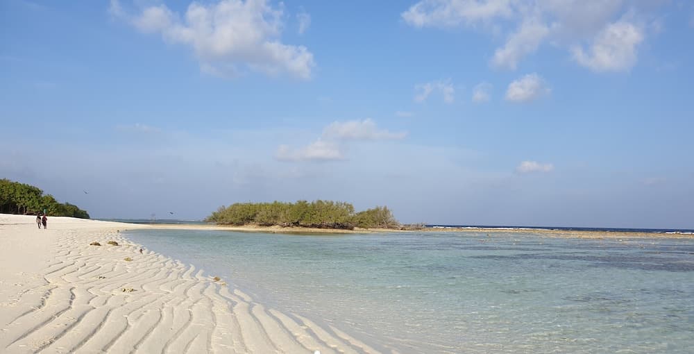 Dhigurah Tourist Hotel - View 1