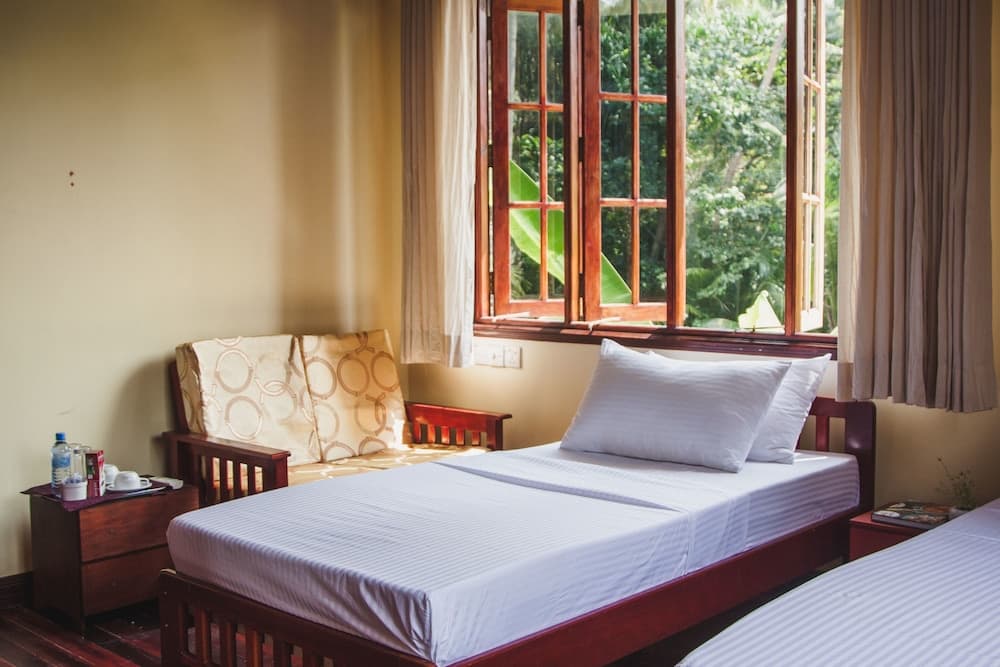 Gurahaana Guest House - View 4