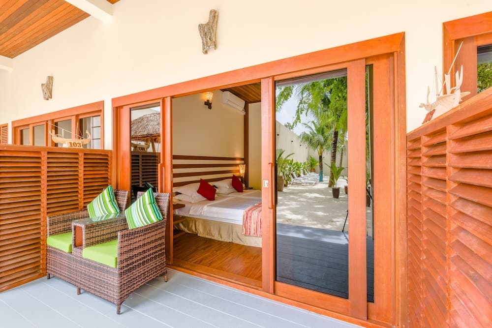 Araamu Hotels Maldives - View 25