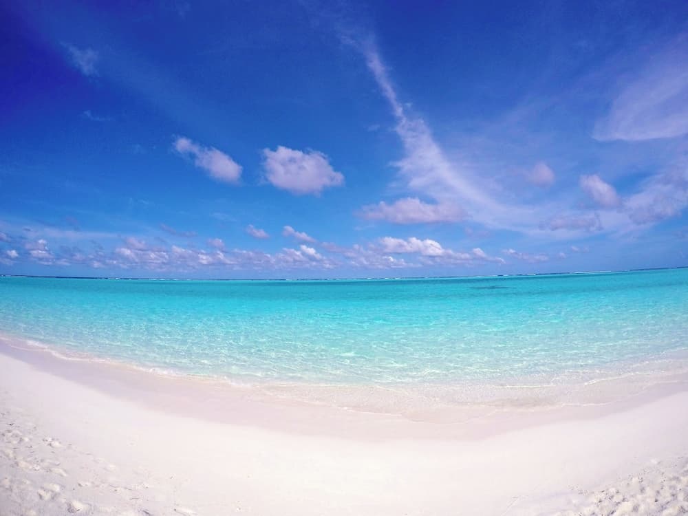 Hakuna Maldives - View 24