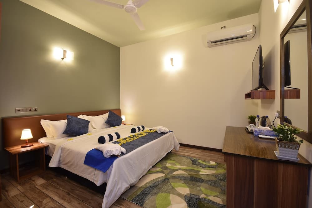 Island Home Ukulhas - View 10