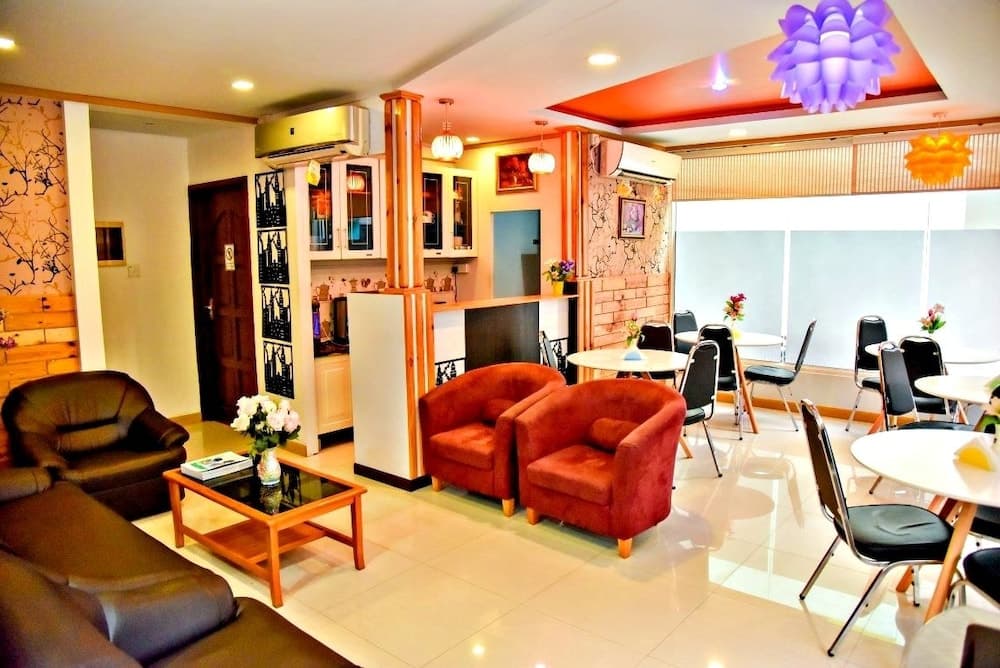 Crystal Crown - View 2