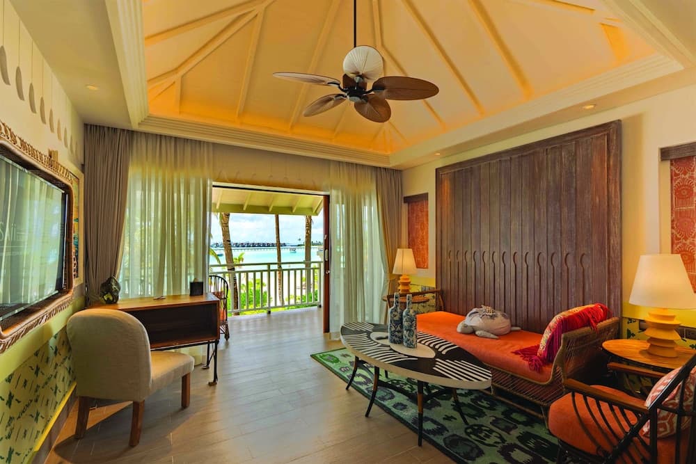 SAii Lagoon Maldives, Curio Collection by Hilton - View 12