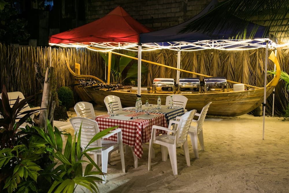 Shallow Lagoon Rasdhoo - View 10