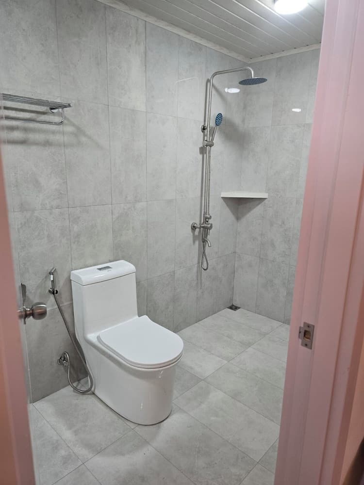 Sun & Surf - View 14